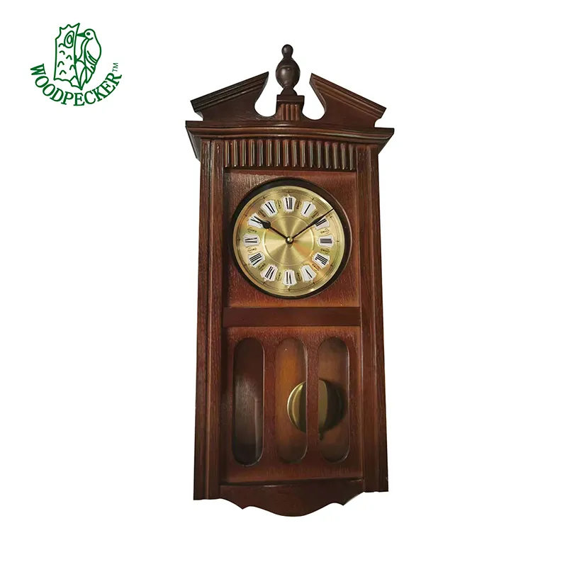 Reloj de péndulo de estilo tradicional