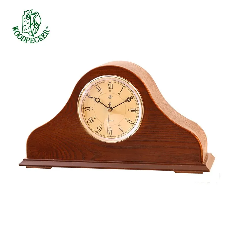Reloj de pistola de madera